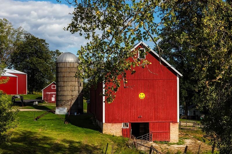 Wisconsin Homes for Sale with Farm Barn 400K to 500K